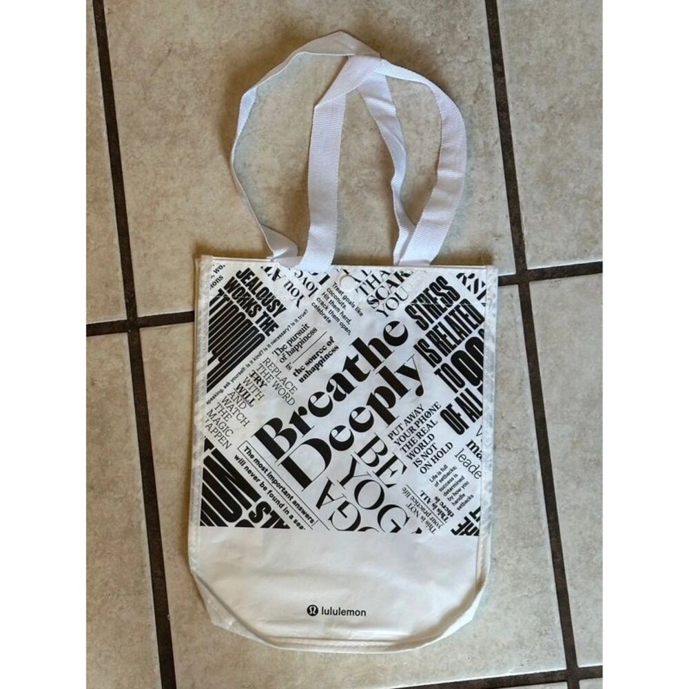 Lululemon Black & White Small Reusable Shopping Bag